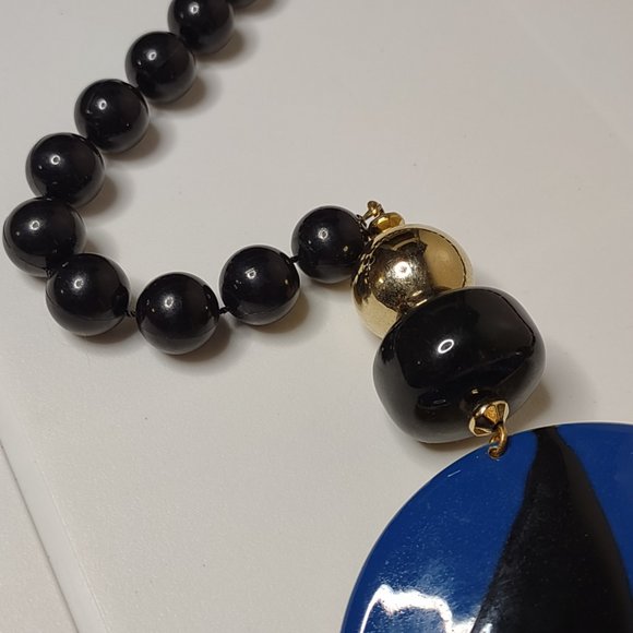 Black Plastic Bead Necklace With Large Metal Blue Pendant 25 Inches Long - Picture 7 of 12